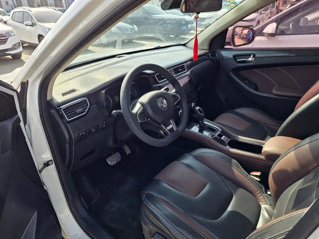 Fengguang 580 2018 1.5T CVT luxury model купить на сайте DeffCars