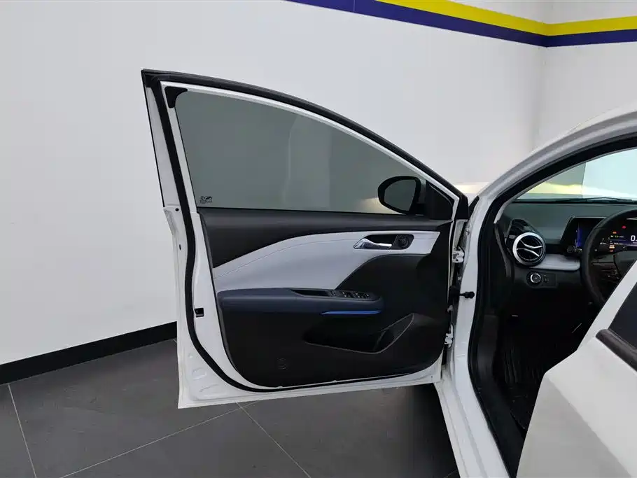 Cruze 2024 1.5L dual-clutch enjoyment version купить на сайте DeffCars