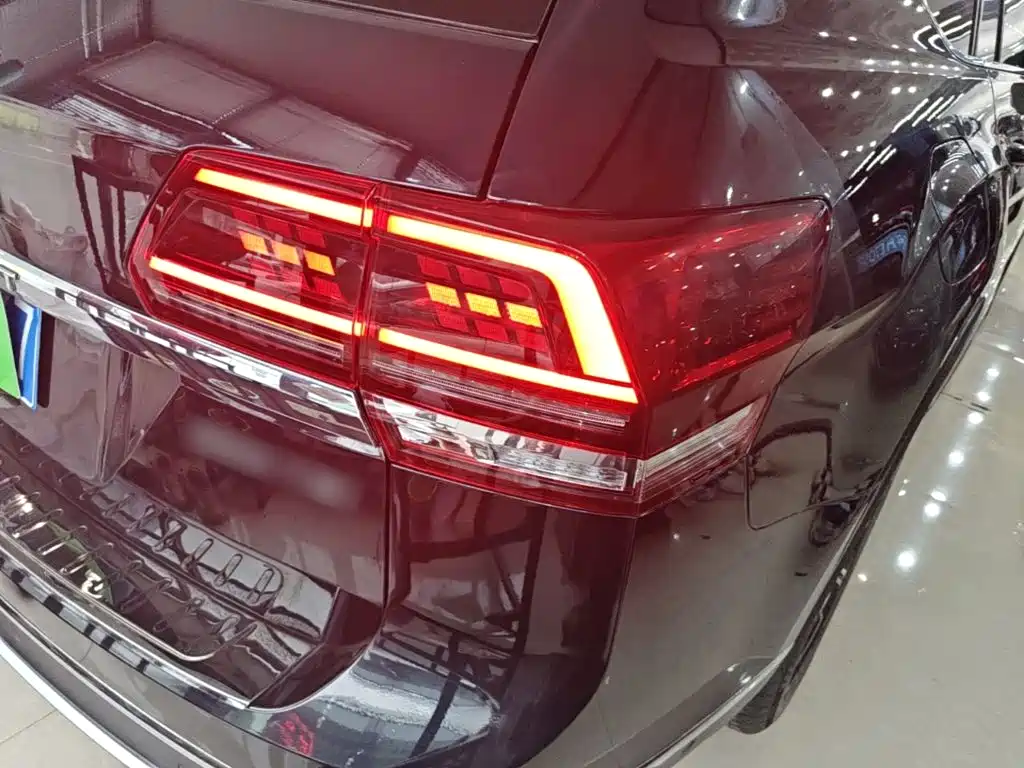 Touron 2019 330TSI 2WD Deluxe Edition National V купить на сайте DeffCars