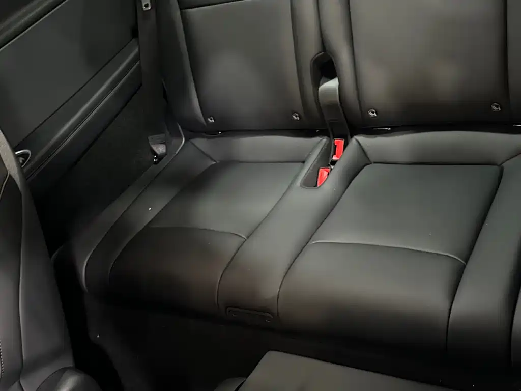 Model Y L 2025 long-range all-wheel drive version купить на сайте DeffCars