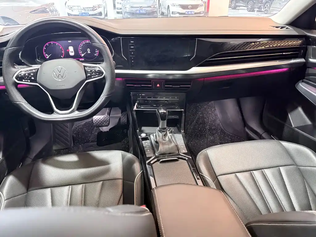 Passat 2022 330TSI Starry Sky Deluxe Edition купить на сайте DeffCars