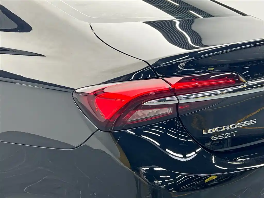 LaCrosse 2022 652T luxury model купить на сайте DeffCars
