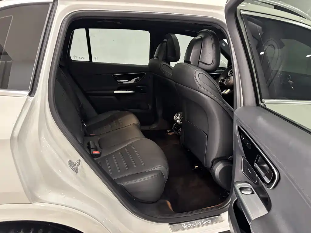 Mercedes-Benz GLC 2023 facelift GLC 300 L 4MATIC dynamic 5-seater купить на сайте DeffCars