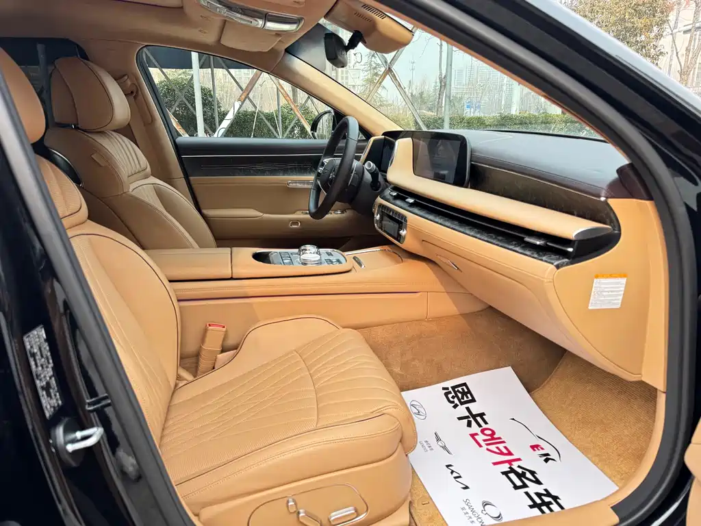 Genesis G90 2023 3.5T Deluxe Edition купить на сайте DeffCars