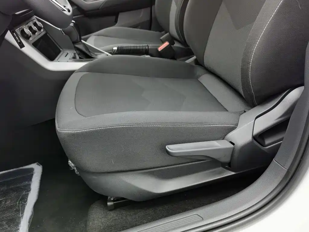 Polo 2023 facelift Plus 1.5L automatic indulgence version купить на сайте DeffCars