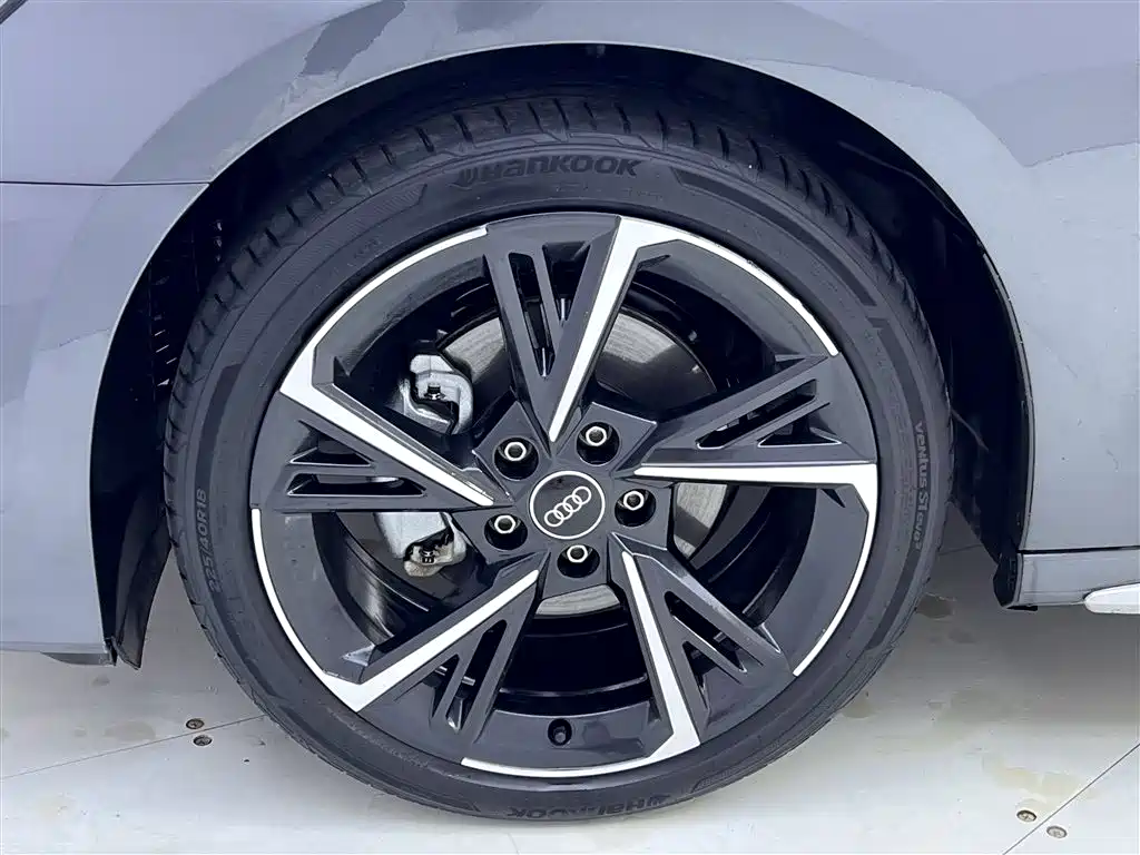 Audi A3 2024 Sportback 35 TFSI stylish and sporty купить на сайте DeffCars