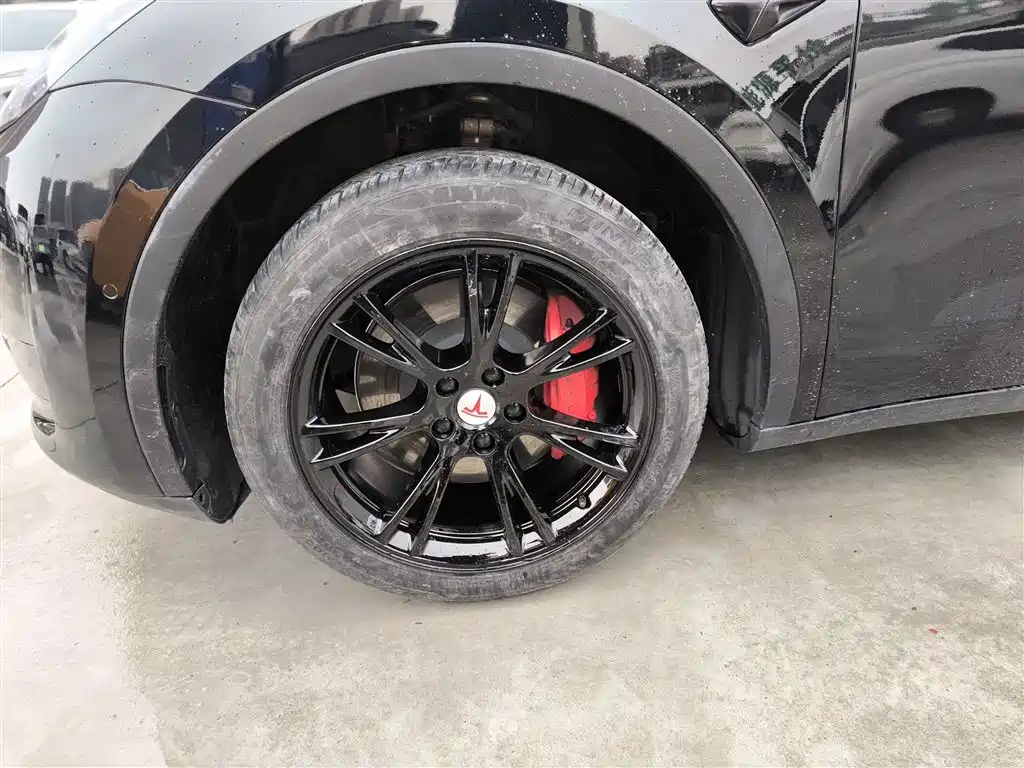 Model Y 2023 rear-wheel drive version купить на сайте DeffCars