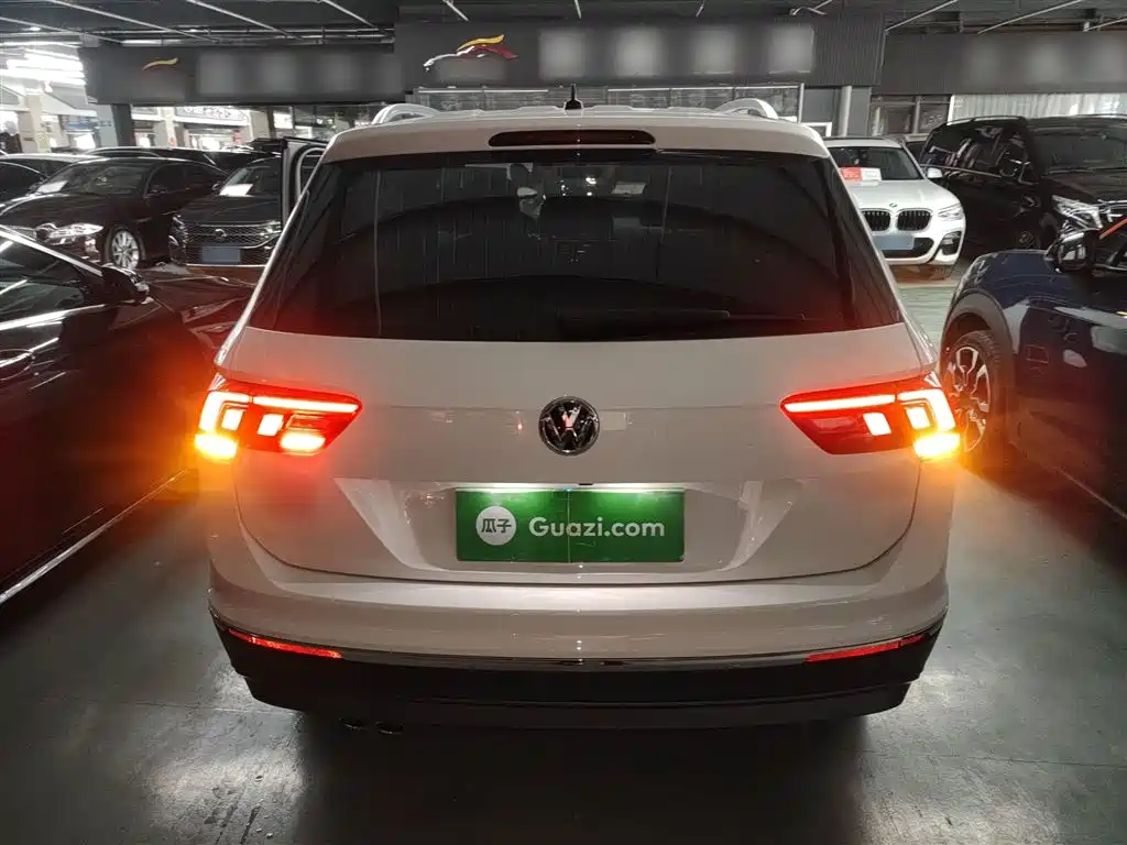 Tiguan L 2020 330TSI automatic two-wheel drive smart luxury version National VI купить на сайте DeffCars