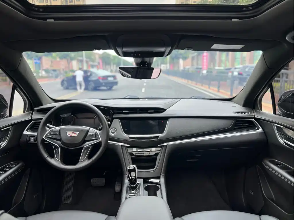 Cadillac XT5 2020 28T luxury model купить на сайте DeffCars