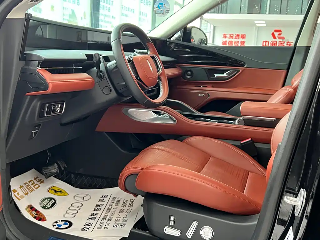 Voyager 2025 2.0T four-wheel drive Zunrui version купить на сайте DeffCars