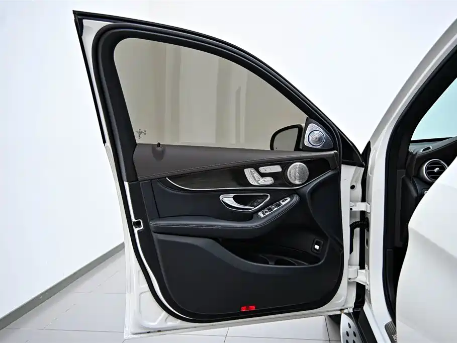 Mercedes-Benz GLC 2019 facelift GLC 260 L 4MATIC luxury model купить на сайте DeffCars