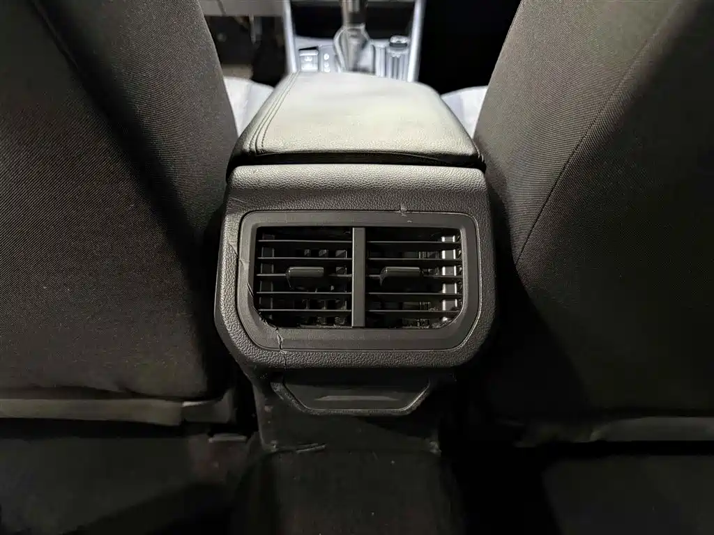 Lavida 2022 1.5L automatic fashion version купить на сайте DeffCars