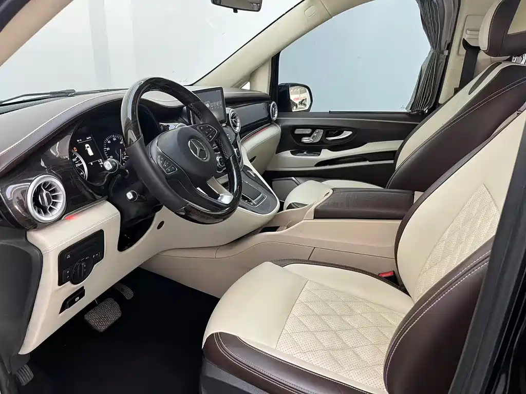 Vito 2018 2.0T Business Edition National VI купить на сайте DeffCars