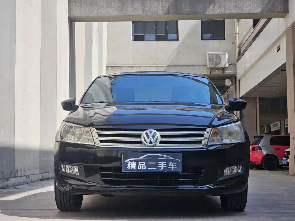 Santana 2015 1.6L automatic comfort version купить на сайте DeffCars