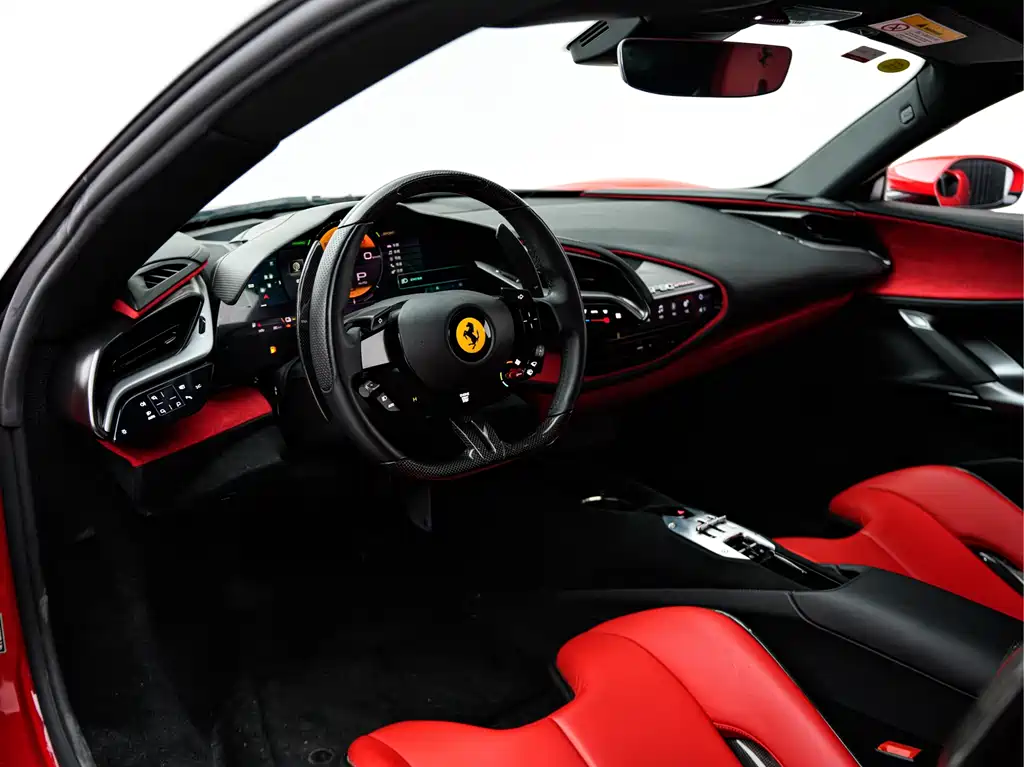 SF90 2020 3.9T V8 Stradale купить на сайте DeffCars