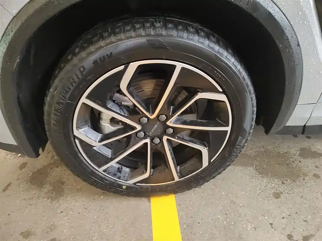 Lynk & Co 01 2023 1.5TD EM-F PM купить на сайте DeffCars