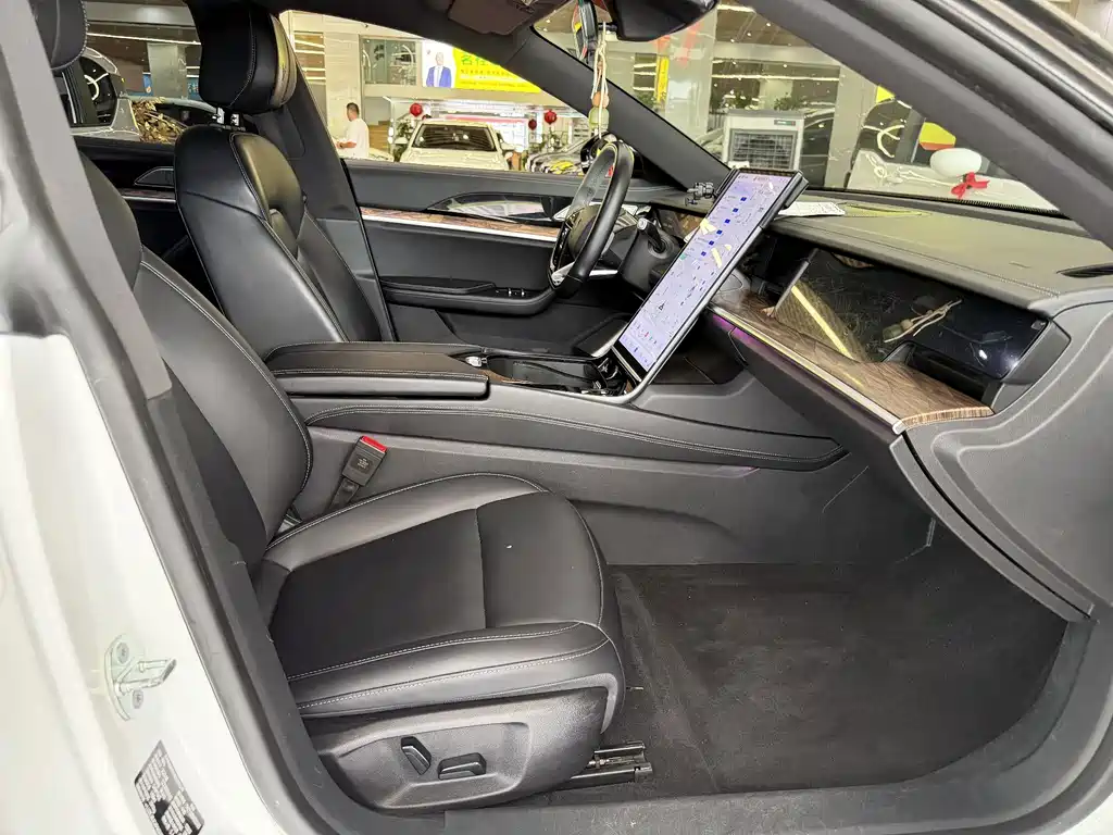 Nezha S 2024 extended range 1060 Lite version купить на сайте DeffCars