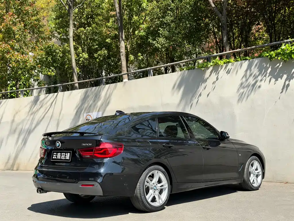 BMW 3 Series GT 2020 320i M Sports Package купить на сайте DeffCars