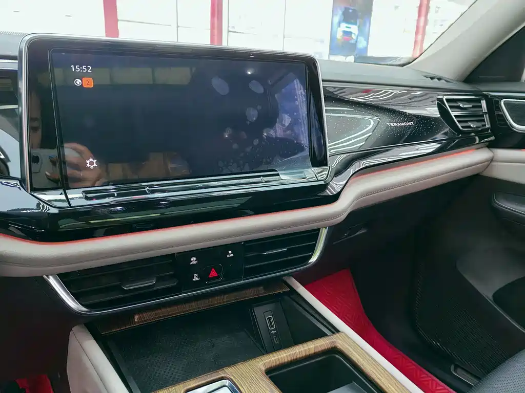 Touron 2022 380TSI four-wheel drive luxury version купить на сайте DeffCars