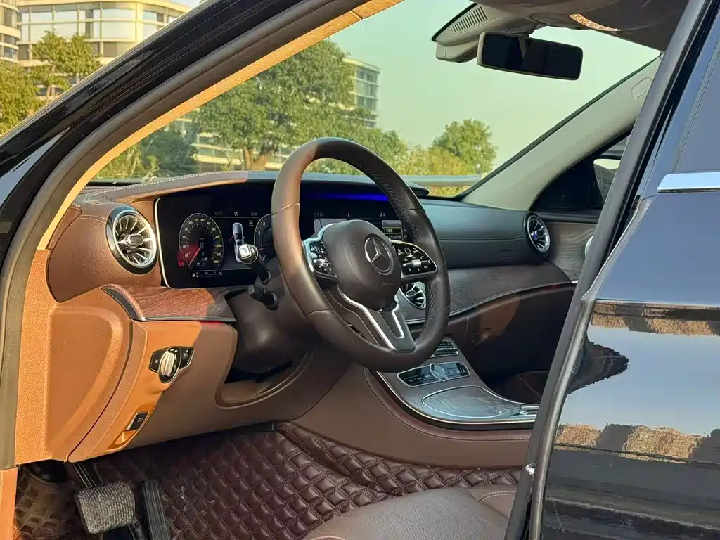 Mercedes-Benz E-Class 2020 E 300 L Luxury Model купить на сайте DeffCars