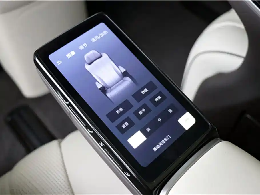 Denza D9 2024 DM-i 980 four-wheel drive flagship model купить на сайте DeffCars