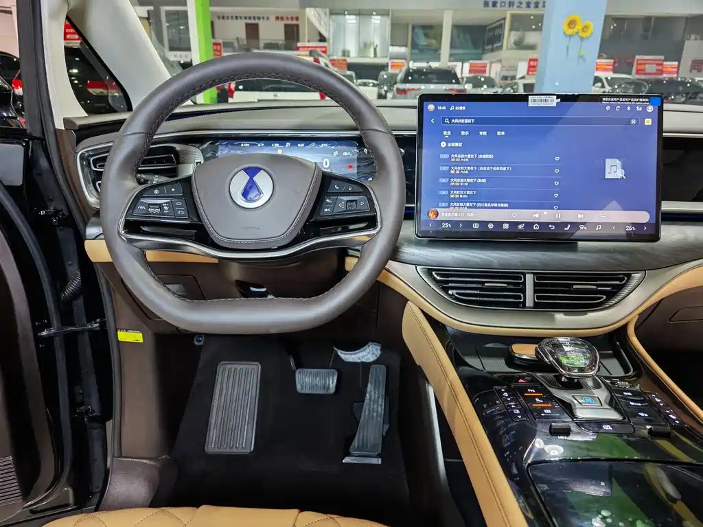 Denza D9 2024 DM-i 980 four-wheel drive premium model купить на сайте DeffCars