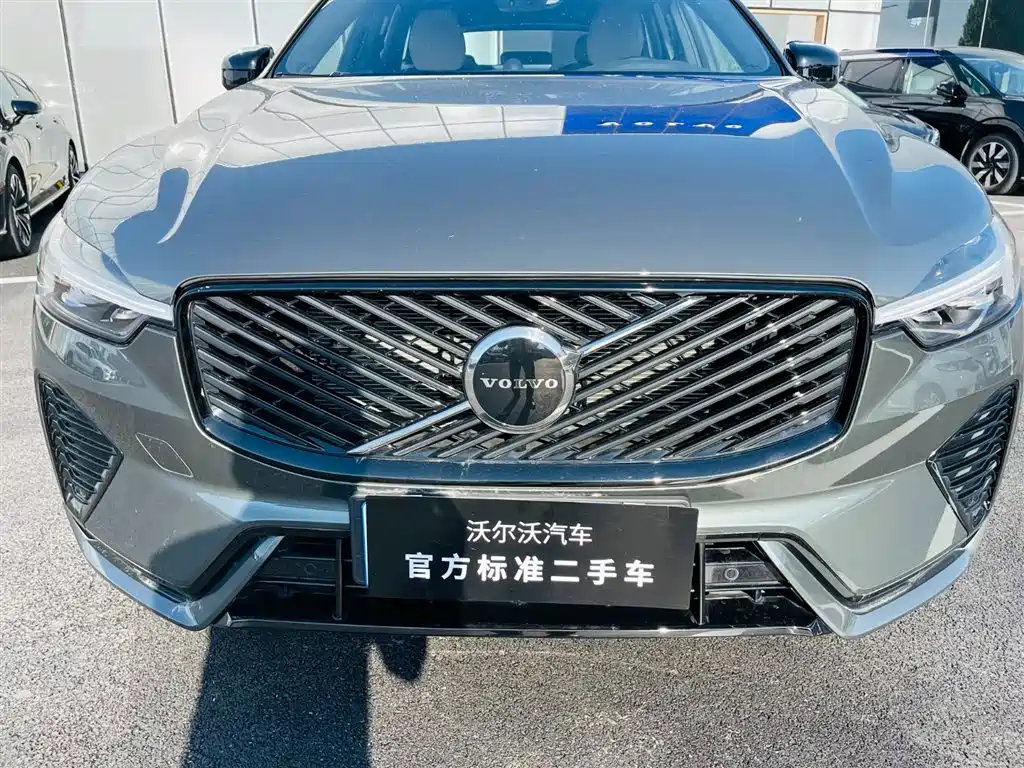 Volvo XC60 2026 B5 four-wheel drive Zhiyuan Sports Edition купить на сайте DeffCars