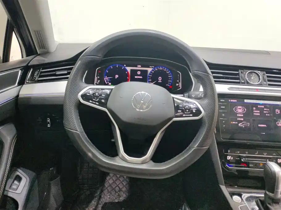 Magotan 2023 2 million commemorative edition 330TSI DSG luxury model купить на сайте DeffCars