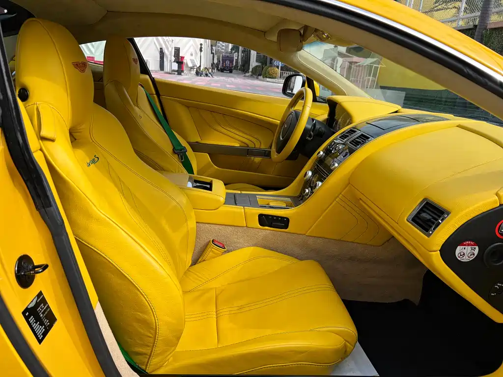 V8 Vantage 2012 4.7L S Coupe купить на сайте DeffCars