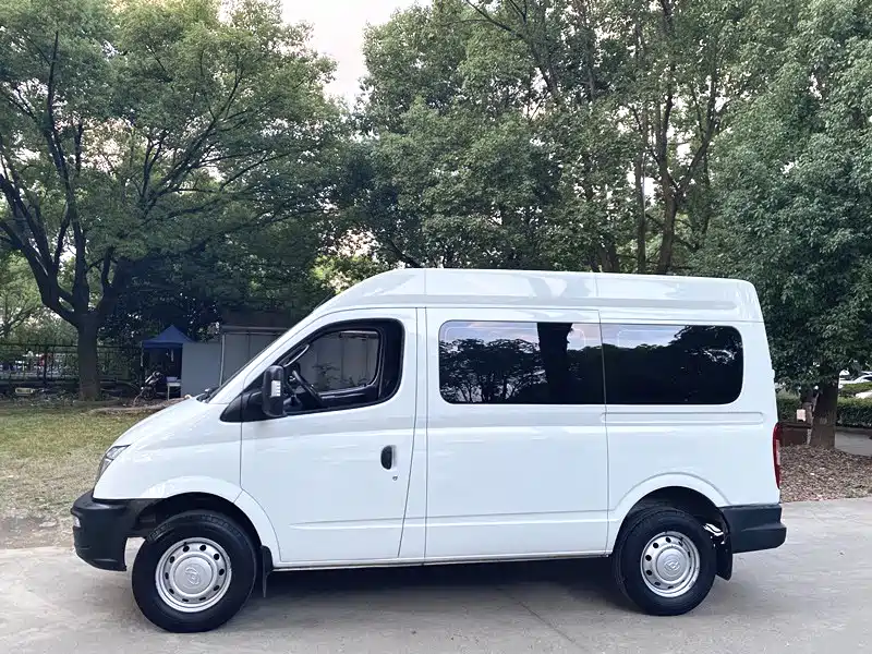 Xintu V80 2019 2.5T classic 6-speed manual Aoyuntong short-axis ultra-low roof 5/6 seats купить на сайте DeffCars