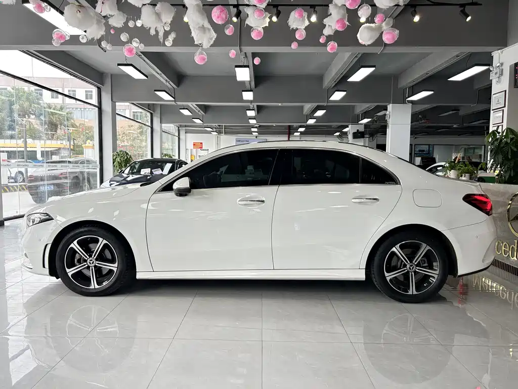 Mercedes-Benz A-Class 2022 A 200 L Sports Sedan Fashionable купить на сайте DeffCars