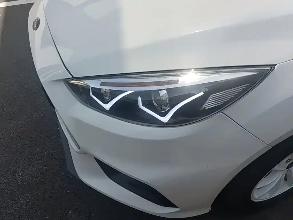 Focus 2017 hatchback EcoBoost 125 manual super stylish smart mobility version купить на сайте DeffCars