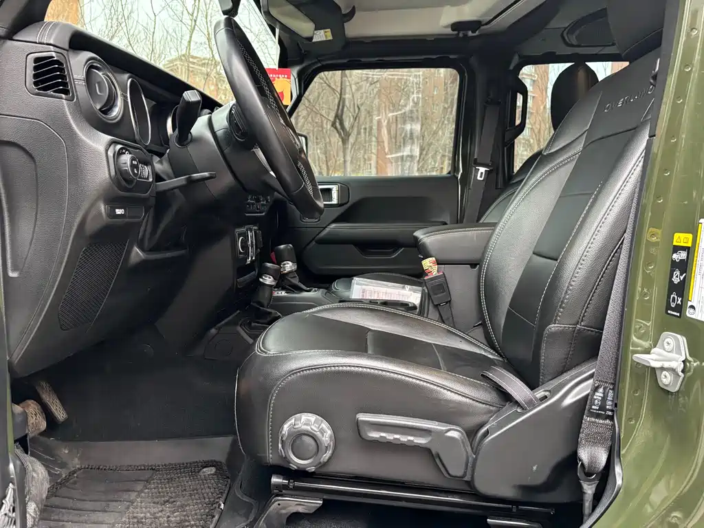 Gladiator 2022 3.6L advance version купить на сайте DeffCars