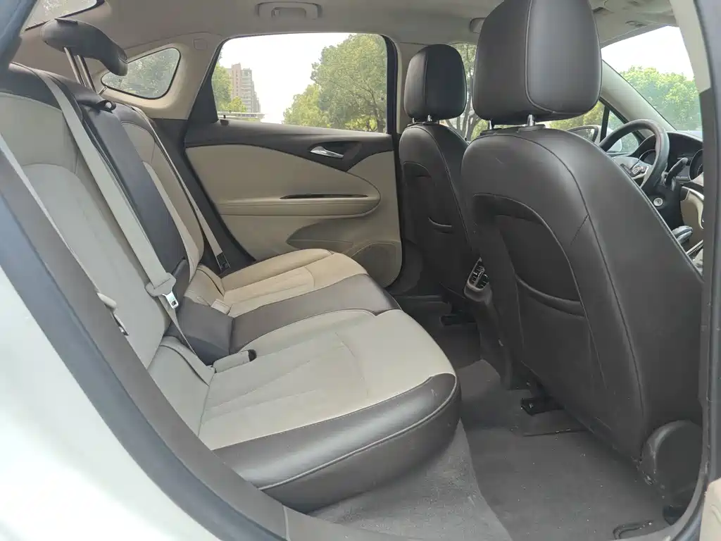 Weilan 2015 Sedan 15S Automatic Leading Type купить на сайте DeffCars