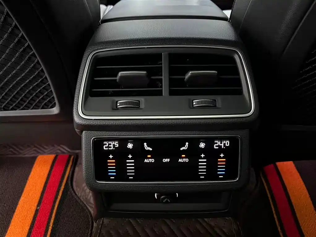 Audi A6L New Energy 2020 55 TFSI e quattro купить на сайте DeffCars