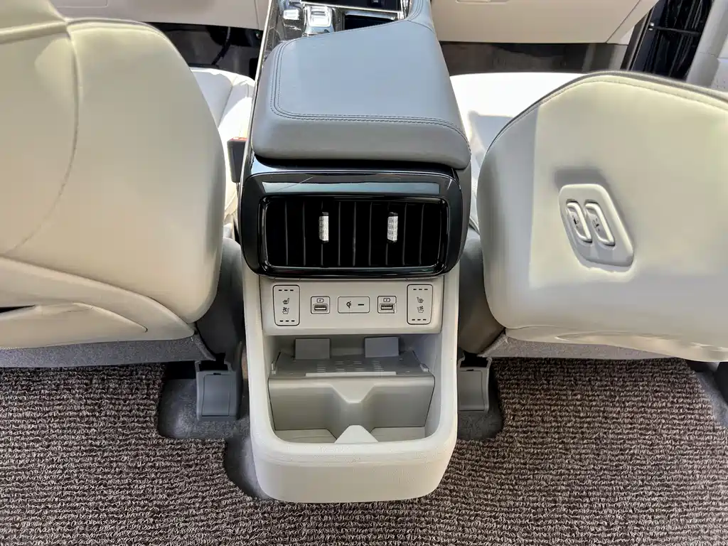 Kusitu 2021 380TGDi Smart Love Flagship Edition TOP Premium купить на сайте DeffCars