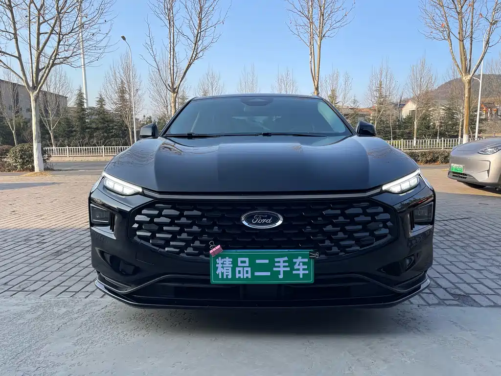Mondeo 2025 2.0T EcoBoost Luxury купить на сайте DeffCars