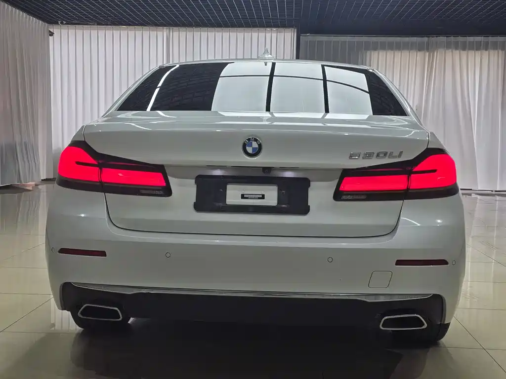 BMW 5 Series 2022 facelift 530Li leading model luxury package купить на сайте DeffCars