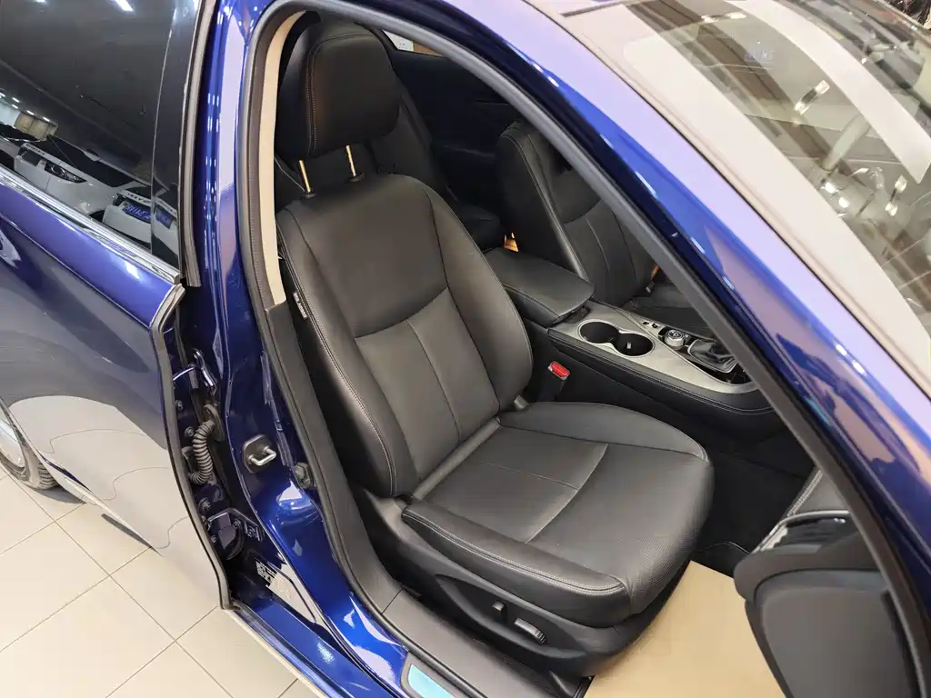 Infiniti Q50L 2018 2.0T Premium Edition National VI купить на сайте DeffCars