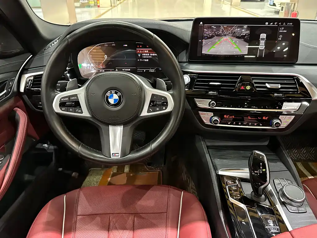 BMW 5 Series 2022 530Li Leading M Sports Package купить на сайте DeffCars