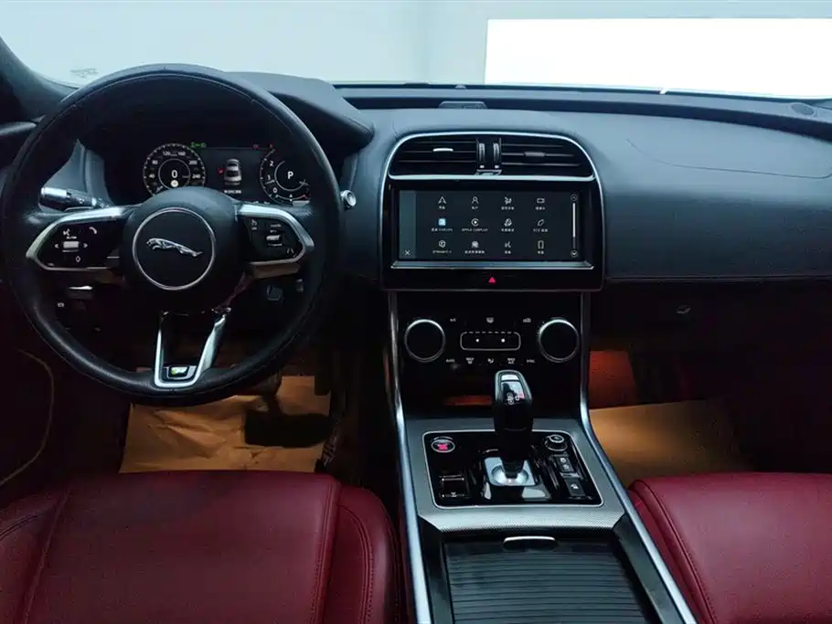 Jaguar XEL 2022 2.0T 250PS R-DYNAMIC S Advanced Sports Edition купить на сайте DeffCars