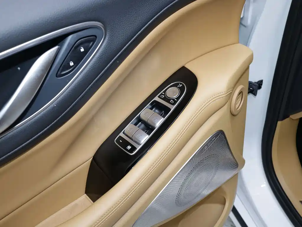 Lantu Dreamer 2025 PHEV four-wheel drive premium Kunpeng version купить на сайте DeffCars
