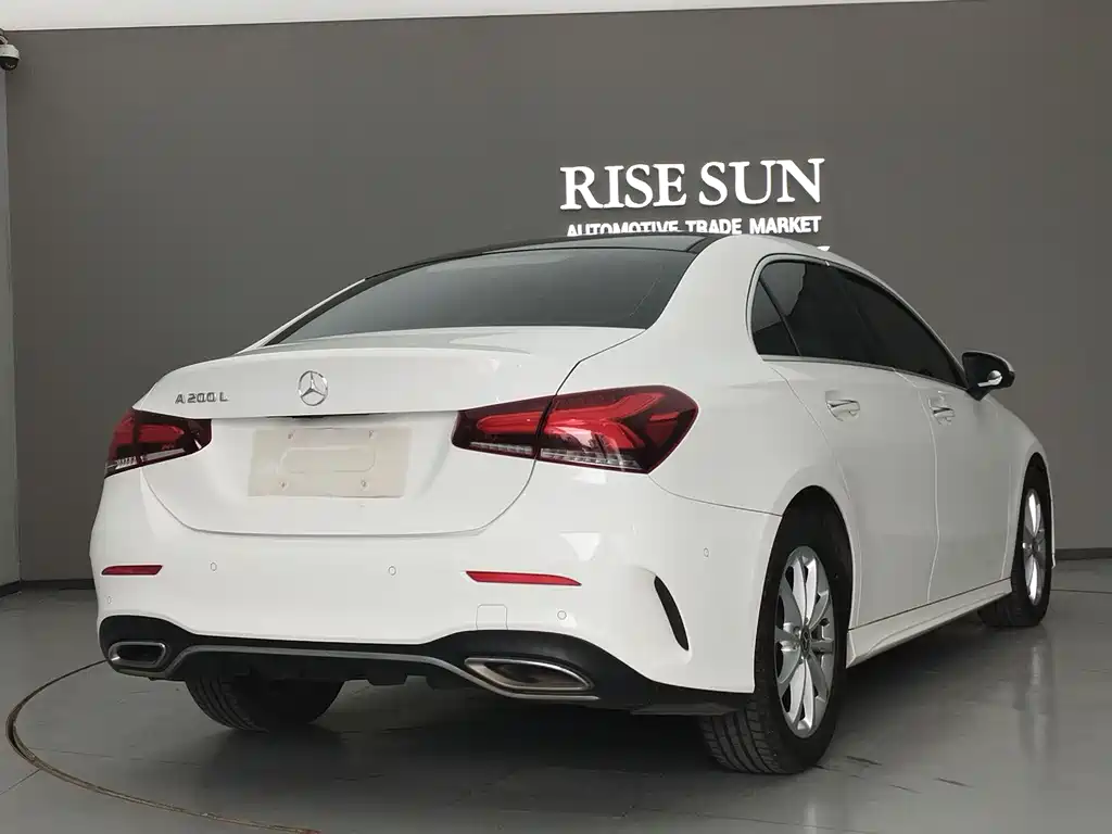 Mercedes-Benz A-Class 2021 A 200 L Sports Sedan Fashionable купить на сайте DeffCars