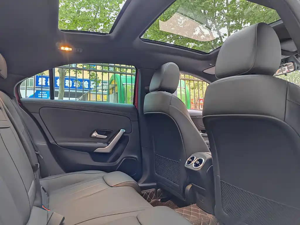 Mercedes-Benz A-Class 2022 A 200 L Sports Sedan Dynamic Type купить на сайте DeffCars