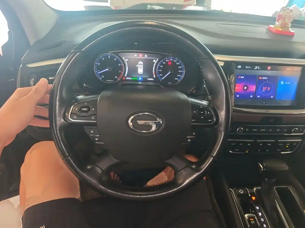Trumpchi GS8 2017 320T two-wheel drive luxury version (seven seats) купить на сайте DeffCars