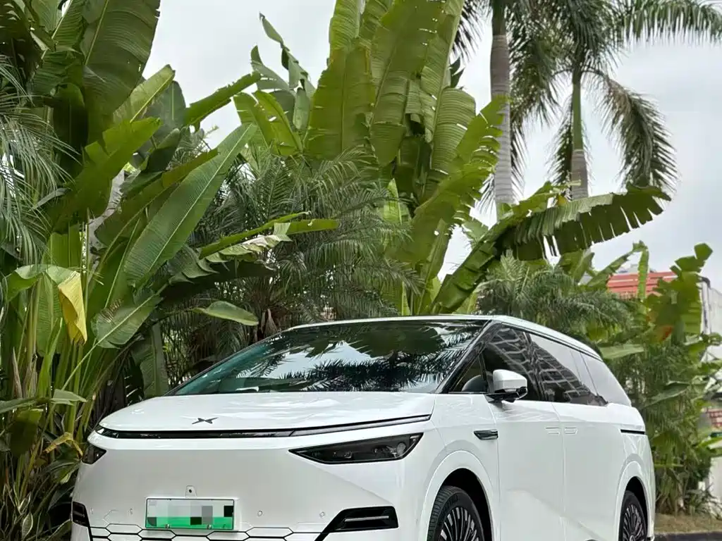 Xpeng X9 2025 pure electric 740 long battery life Max купить на сайте DeffCars