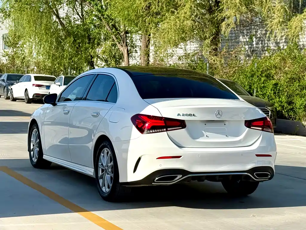 Mercedes-Benz A-Class 2022 A 200 L Sports Sedan Dynamic Type купить на сайте DeffCars