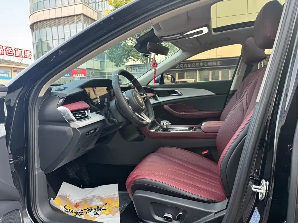 Hongqi H5 2025 1.5T DCT Xuanying Edition купить на сайте DeffCars