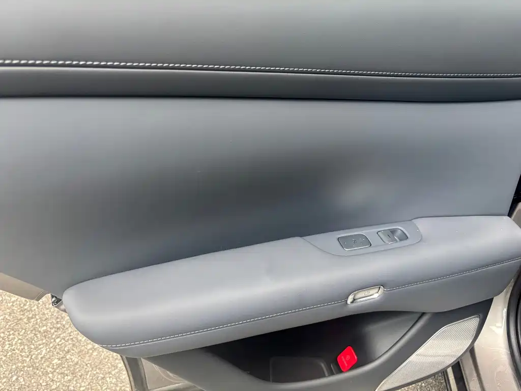 Xiaomi YU7 2025 rear drive long battery life version купить на сайте DeffCars