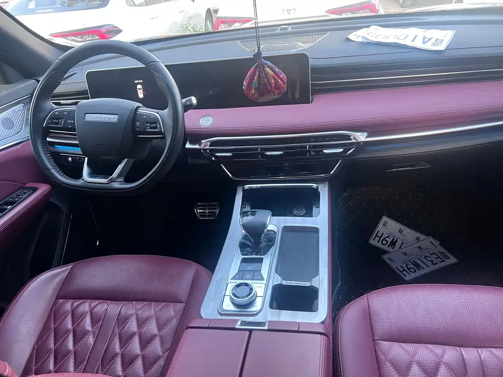 Jietu X70 PLUS 2024 Champion Edition 1.5T DCT Champion MAX 5-seater купить на сайте DeffCars
